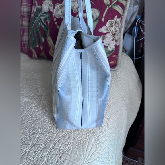 Rare Longchamp canvas tote - Picture 14 of 17